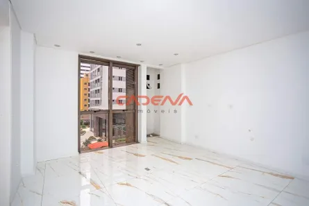 Sala Comercial à venda, 68m² no Centro, Curitiba