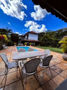 Casa com 4 Quartos à venda, 283m² no Nogueira, Petrópolis