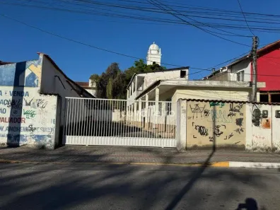 Prédio Comercial à venda, 250m² no Centro, Maricá