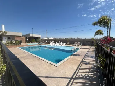 Apartamento com 2 Quartos para alugar, 45m² no Loteamento Residencial Pequis, Uberlândia