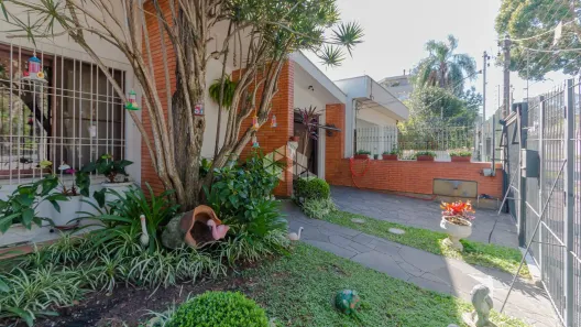 Casa com 3 Quartos à venda, 191m² no Vila Ipiranga, Porto Alegre