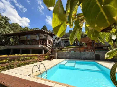 Casa de Condomínio com 4 Quartos à venda, 331m² no Albuquerque, Teresópolis