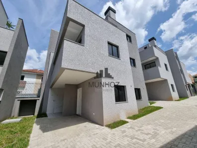 Sobrado com 3 Quartos à venda, 133m² no São Braz, Curitiba