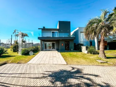 Sobrado com 3 Quartos à venda, 224m² no Centro, Xangri-lá