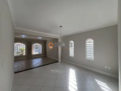 Casa com 3 Quartos para alugar, 160m² no Jardim das Indústrias, São José dos Campos