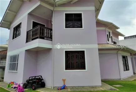 Casa com 5 Quartos à venda, 322m² no Pagani, Palhoça