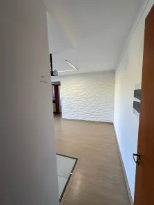 Apartamento com 2 Quartos para alugar, 53m² no Zona 06, Maringá