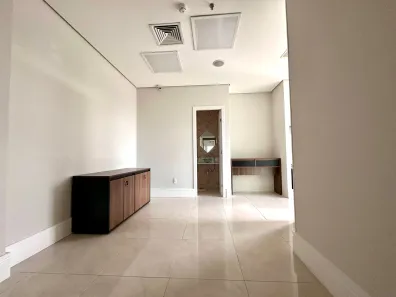 Sala Comercial para venda ou aluguel, 200m² no Alphaville Industrial, Barueri
