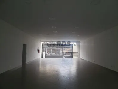 Prédio Comercial para alugar, 930m² no Vila Nogueira, Diadema