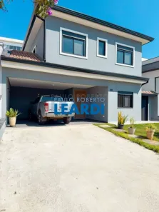 Casa de Condomínio com 4 Quartos à venda, 180m² no Suru, Santana de Parnaíba