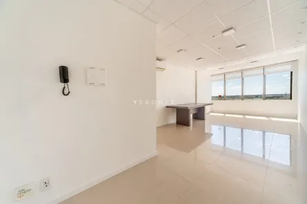 Sala Comercial para alugar, 33m² no São Geraldo, Porto Alegre