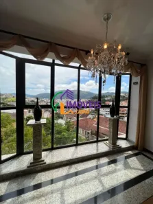 Sobrado com 4 Quartos à venda, 790m² no Jardim Del Rey, Poços de Caldas