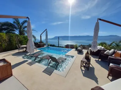Casa de Condomínio com 4 Quartos à venda, 350m² no Curral, Ilhabela