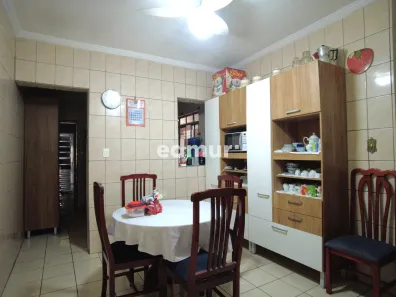 Sobrado com 3 Quartos à venda, 301m² no Parque São Vicente, Mauá