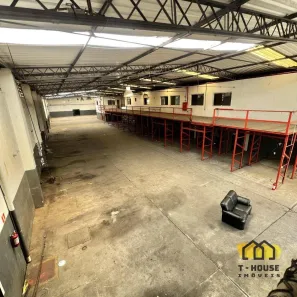 Galpão/Depósito/Armazém para venda ou aluguel, 3200m² no Centro, Diadema