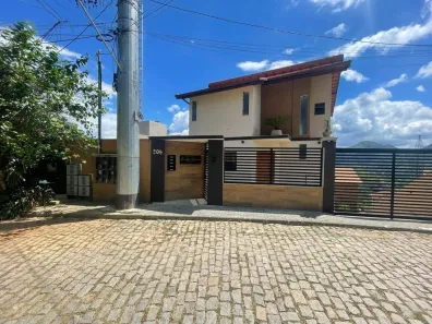 Casa com 3 Quartos à venda, 168m² no Braunes, Nova Friburgo