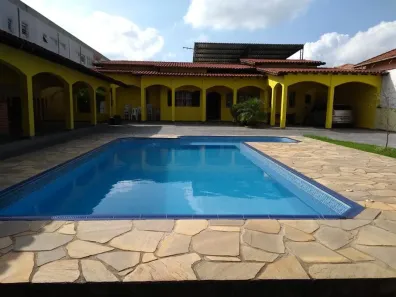 Casa com 3 Quartos à venda, 250m² no Jardim Medina, Poá