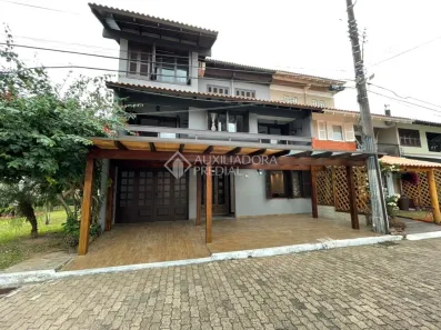 Casa de Condomínio com 3 Quartos à venda, 245m² no Cavalhada, Porto Alegre