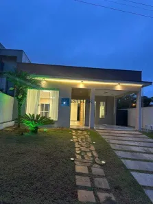 Casa de Condomínio com 3 Quartos para alugar, 140m² no Sabaúna, Mogi das Cruzes