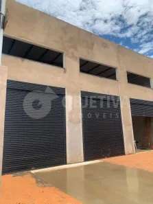 Ponto Comercial à venda, 361m² no Novo Mundo, Uberlândia