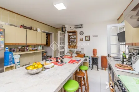Casa com 3 Quartos à venda, 300m² no Jardim Isabel, Porto Alegre