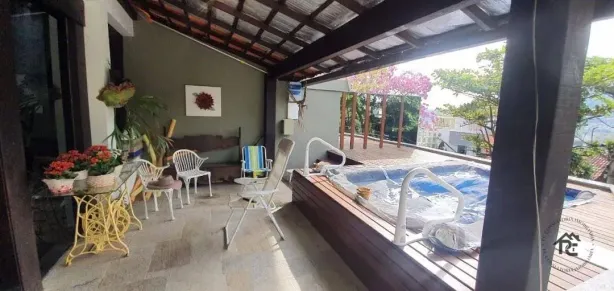 Casa de Condomínio com 4 Quartos à venda, 414m² no São Francisco, Niterói