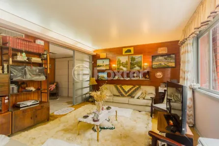 Casa com 4 Quartos à venda, 350m² no Petrópolis, Porto Alegre