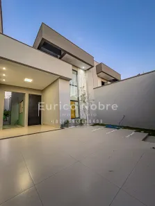 Casa com 3 Quartos à venda, 118m² no Jardim Petrópolis, Goiânia