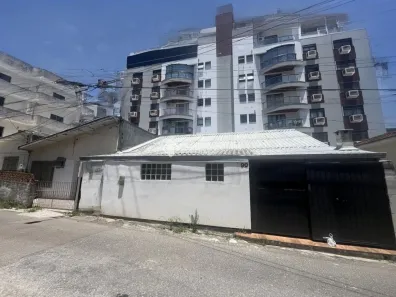Lote/Terreno à venda, 137m² no Agronômica, Florianópolis