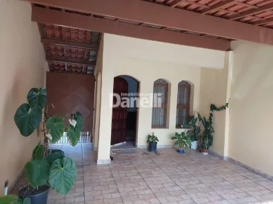 Casa com 2 Quartos à venda, 124m² no Quiririm, Taubaté