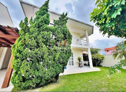 Casa com 3 Quartos à venda, 278m² no Centro, Palhoça