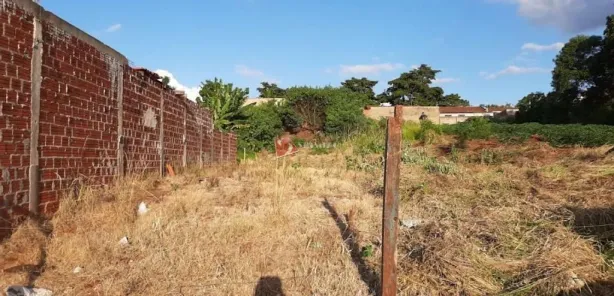 Lote/Terreno à venda, 385m² no Conjunto Habitacional Giacomo Colombari, Marialva