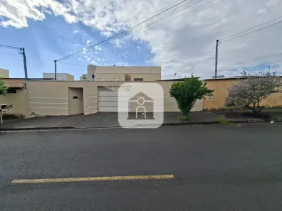 Apartamento com 2 Quartos para alugar, 70m² no Tubalina, Uberlândia