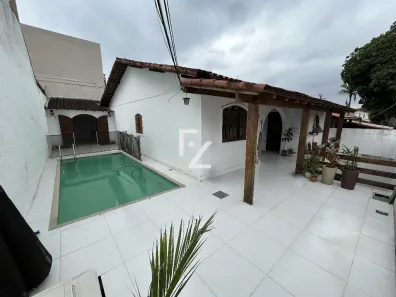 Casa de Condomínio com 3 Quartos à venda, 250m² no Taquara, Rio de Janeiro