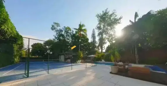 Casa com 3 Quartos para alugar, 554m² no Vila Assunção, Porto Alegre