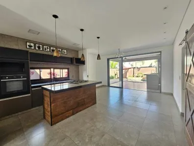 Casa com 3 Quartos para alugar, 199m² no Residencial Terras de Ártemis (Ártemis), Piracicaba
