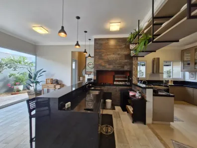 Casa de Condomínio com 3 Quartos à venda, 302m² no Nova Uberlândia, Uberlândia