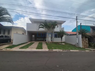 Casa de Condomínio com 4 Quartos para alugar, 210m² no Lenheiro, Valinhos