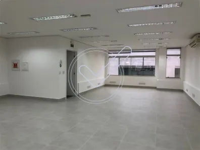 Sala Comercial para alugar, 120m² no Alphaville, Santana de Parnaíba