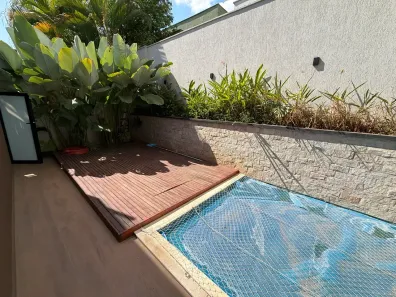 Casa de Condomínio com 4 Quartos para alugar, 305m² no Jardins Madri, Goiânia
