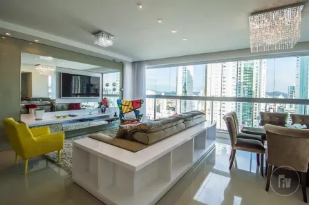 Apartamento com 3 Quartos para alugar, 151m² no Centro, Balneário Camboriú