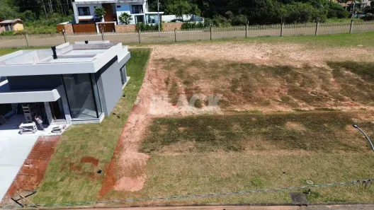 Lote/Terreno à venda, 451m² no Centenário, Torres