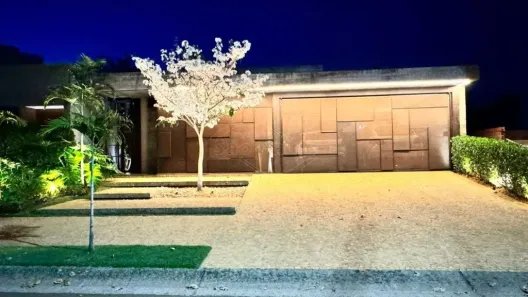 Casa de Condomínio com 3 Quartos para alugar, 255m² no Parque Residencial Damha, Araraquara