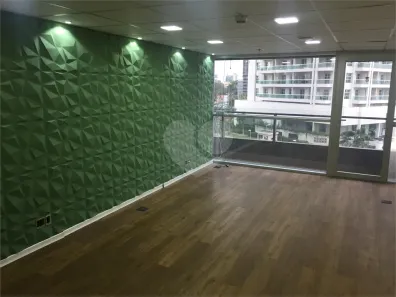 Sala Comercial à venda, 43m² no Vila Gertrudes, São Paulo