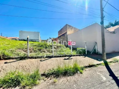 Lote/Terreno à venda, 250m² no Cidade Jardim, Uberlândia