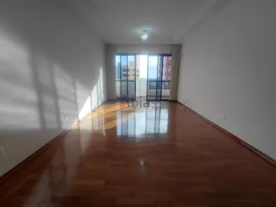 Apartamento com 3 Quartos para alugar, 209m² no Centro, São Carlos
