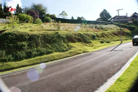 Lote/Terreno à venda, 1745m² no Colinas Capivari, Campos do Jordão