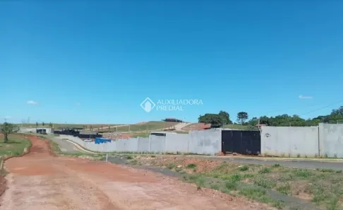 Lote/Terreno à venda, 305m² no Centro, Nova Santa Rita