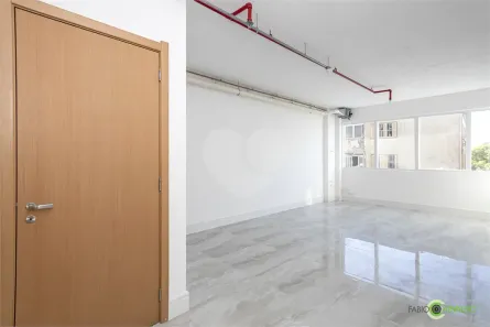 Sala Comercial à venda, 36m² no Santana, Porto Alegre