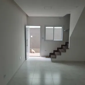 Casa de Condomínio com 2 Quartos para alugar, 61m² no Vila Tupi, Praia Grande